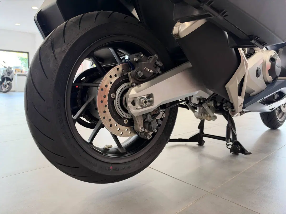 Honda Forza 750 DCT Travel (2021 - 24) (15)