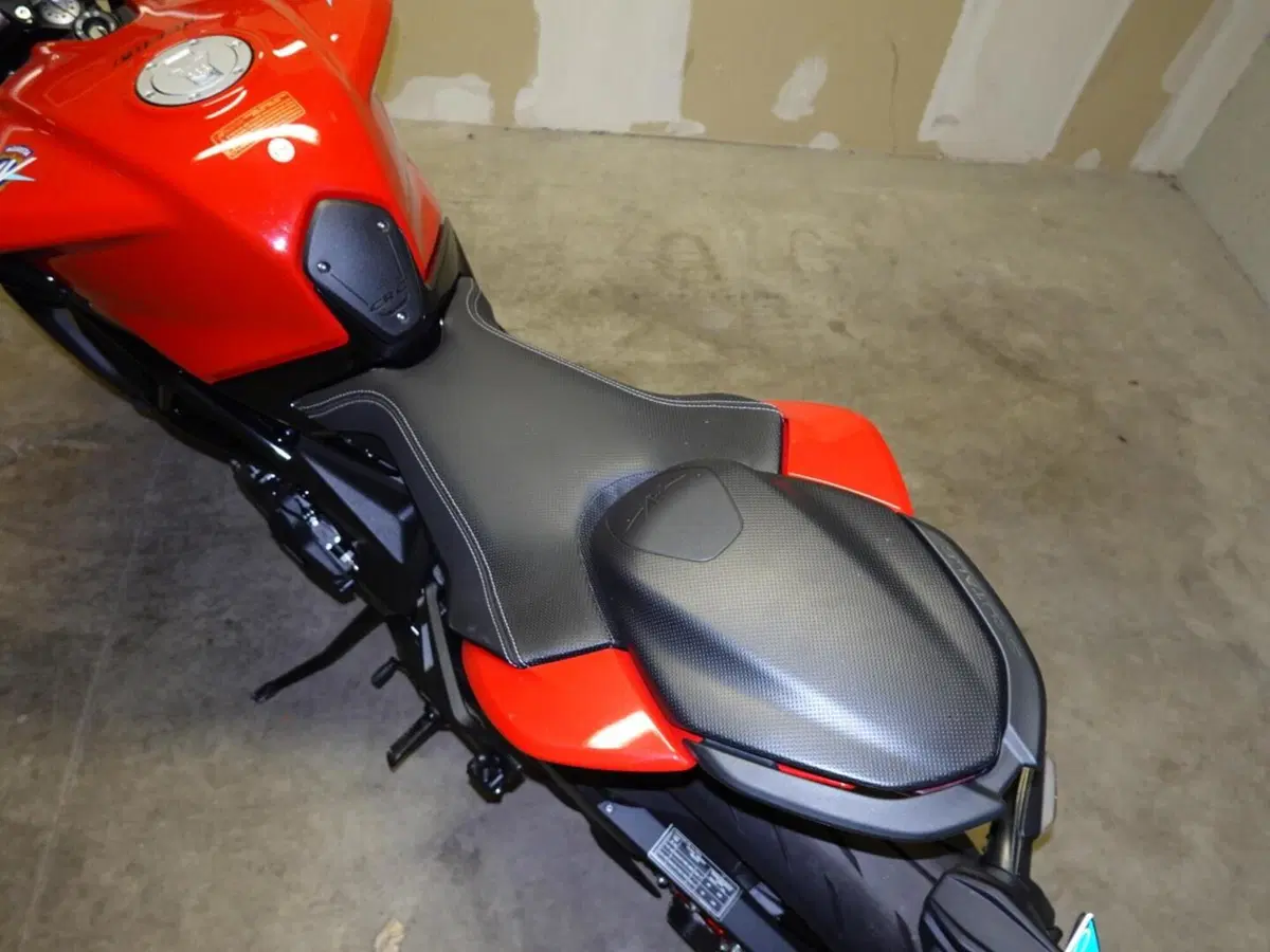 MV Agusta Brutale 800 Rosso (2021 - 23) (10)