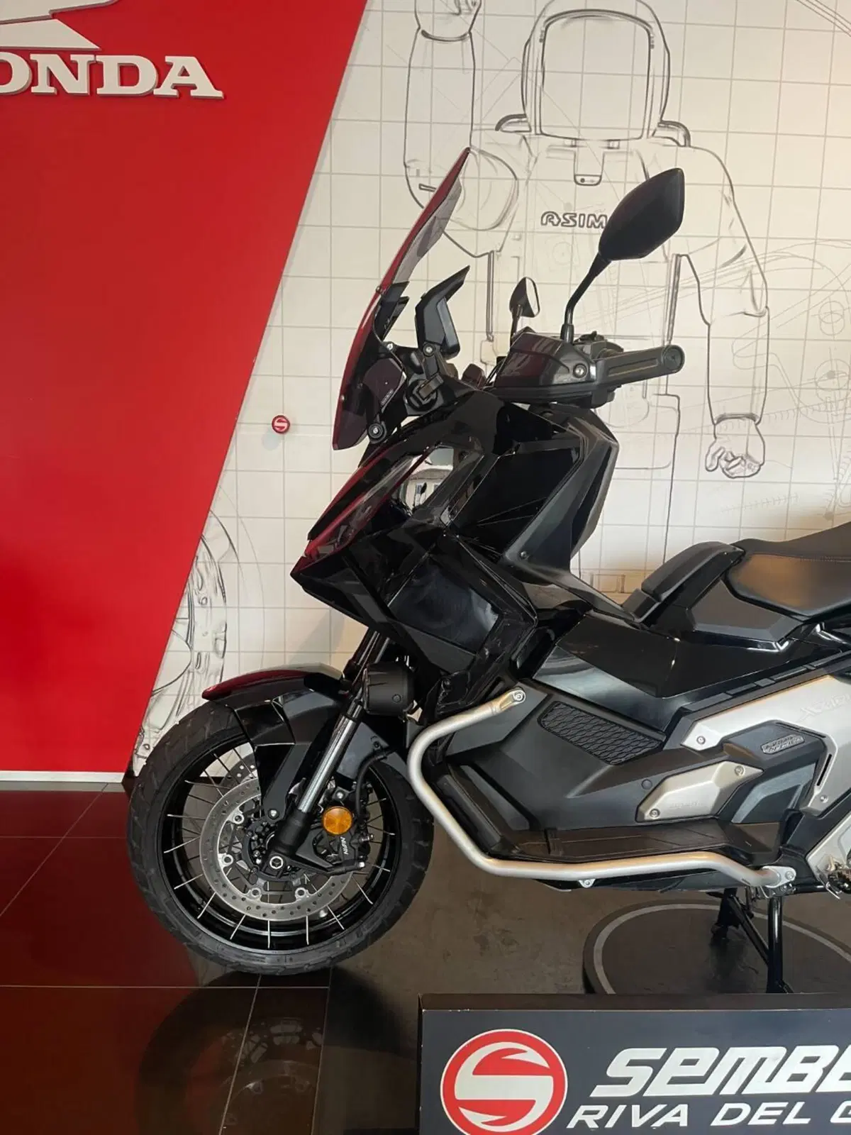 Honda X-ADV 750 Travel (2025 - 26) (7)