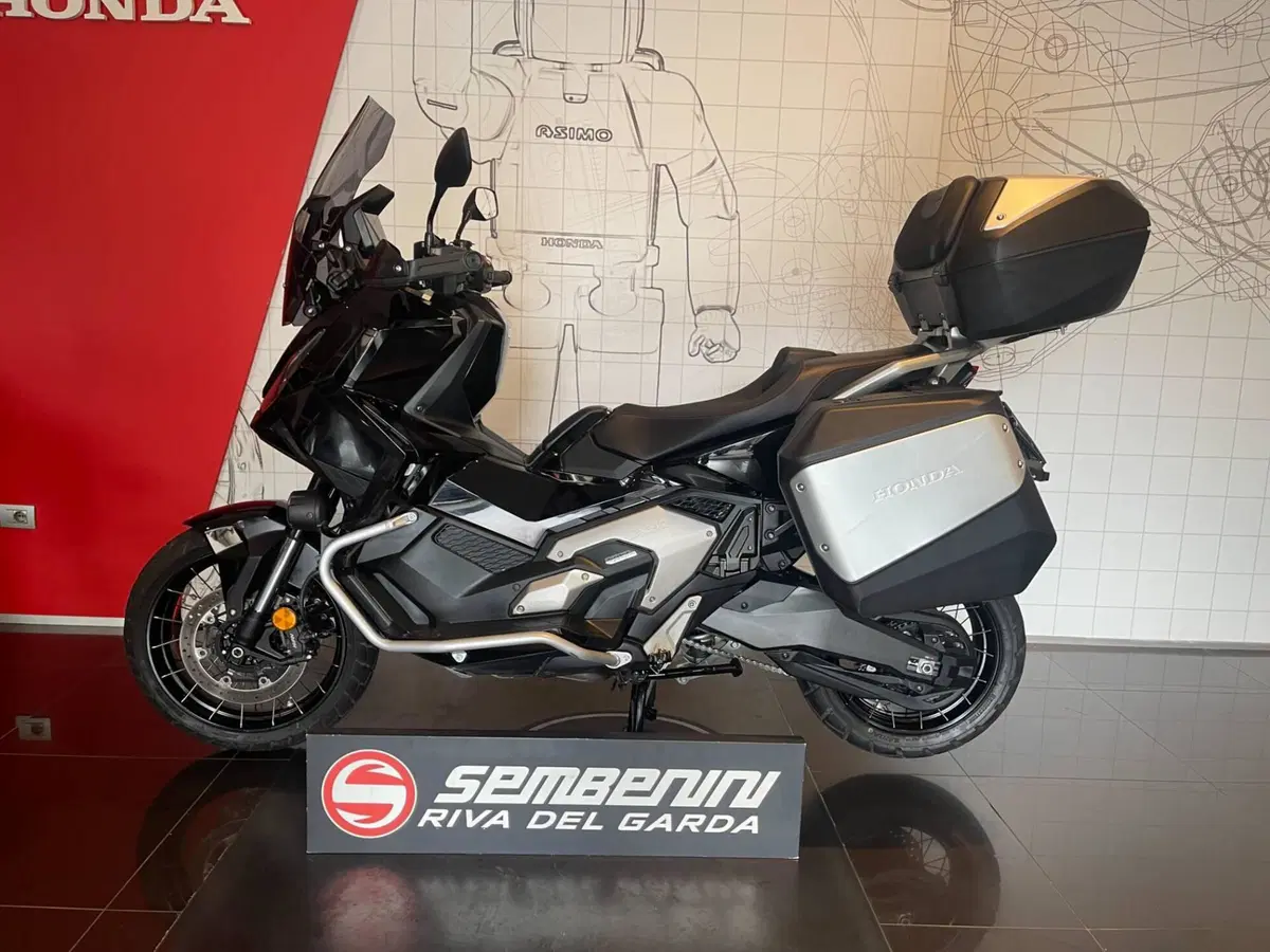 Honda X-ADV 750 Travel (2025 - 26) (8)