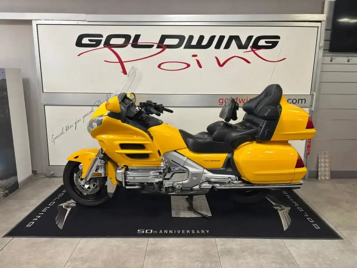 Honda Gold Wing 1800 a 8.100 euro: l'usato del giorno di Moto.it