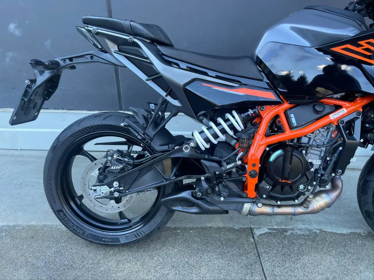 KTM 390 Duke (2026) (4)