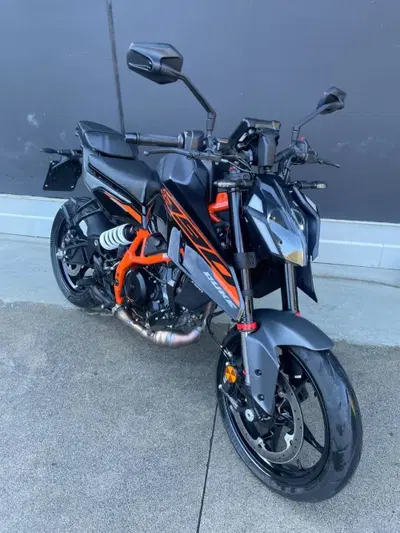 KTM 390 Duke (2026) usata
