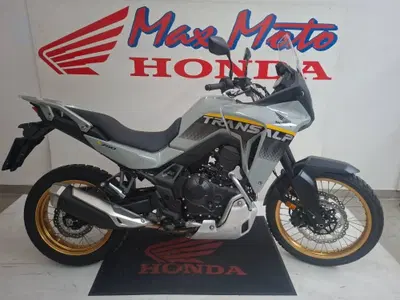 Honda Transalp XL750 (2025) usata