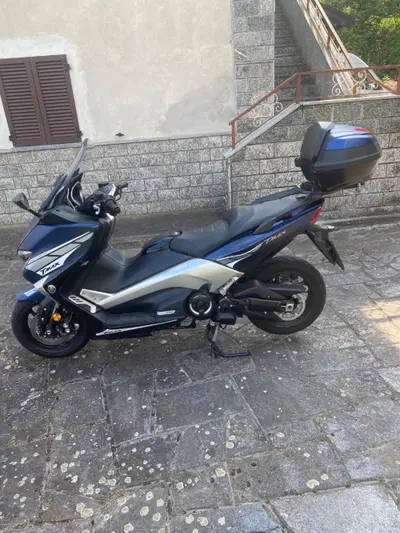 Yamaha T-Max 530 DX (2017 - 19) usata