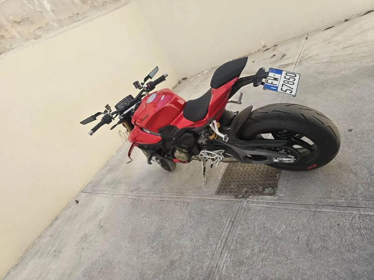 Ducati Streetfighter V4 S (2025 - 26) (5)