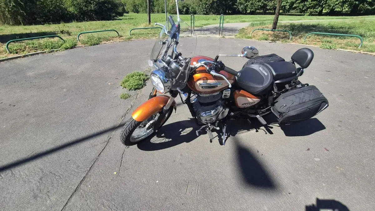 Royal Enfield Meteor 350 Aurora (2024 - 26) (10)