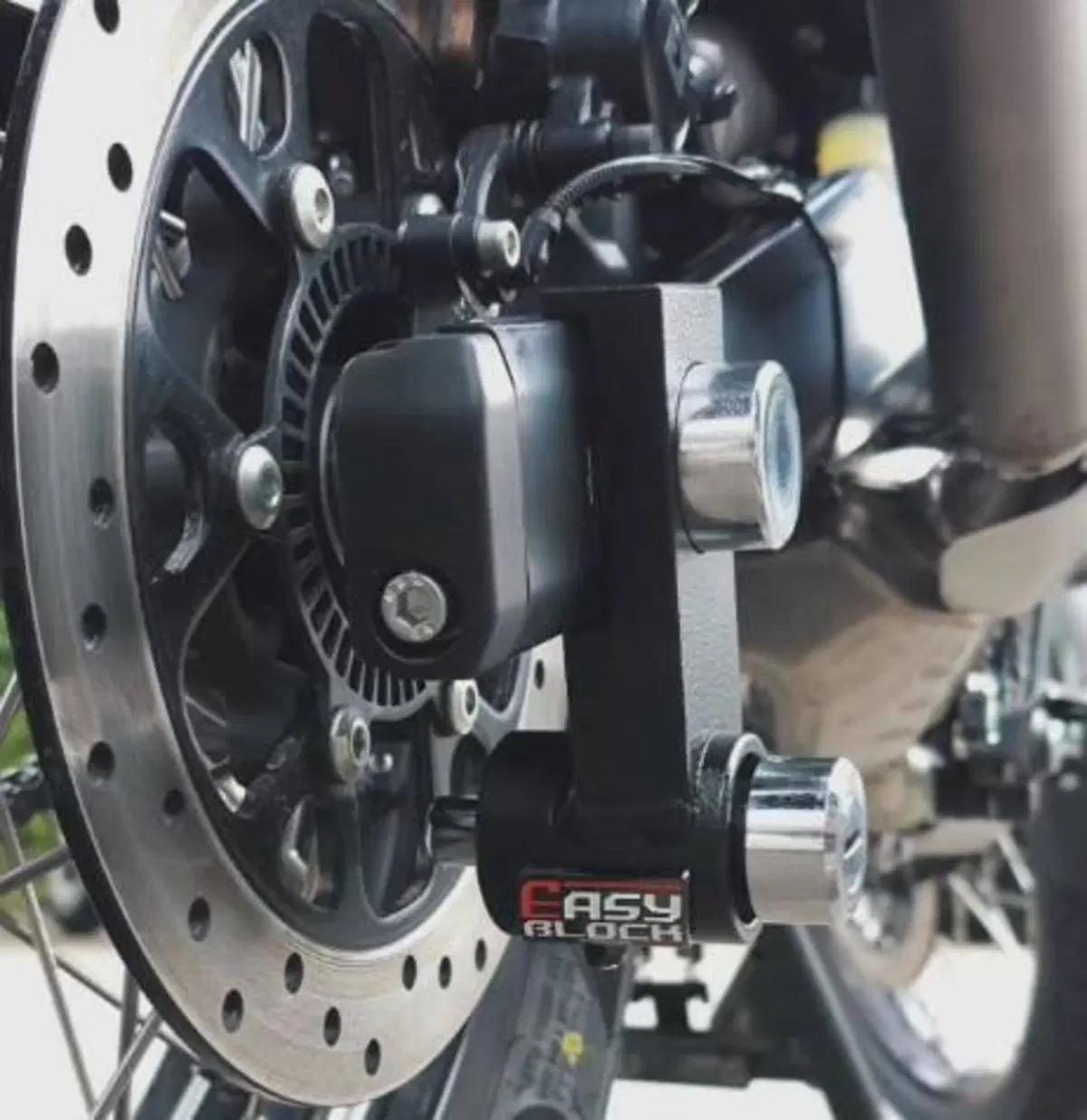 Royal Enfield Meteor 350 Aurora (2024 - 26) (4)