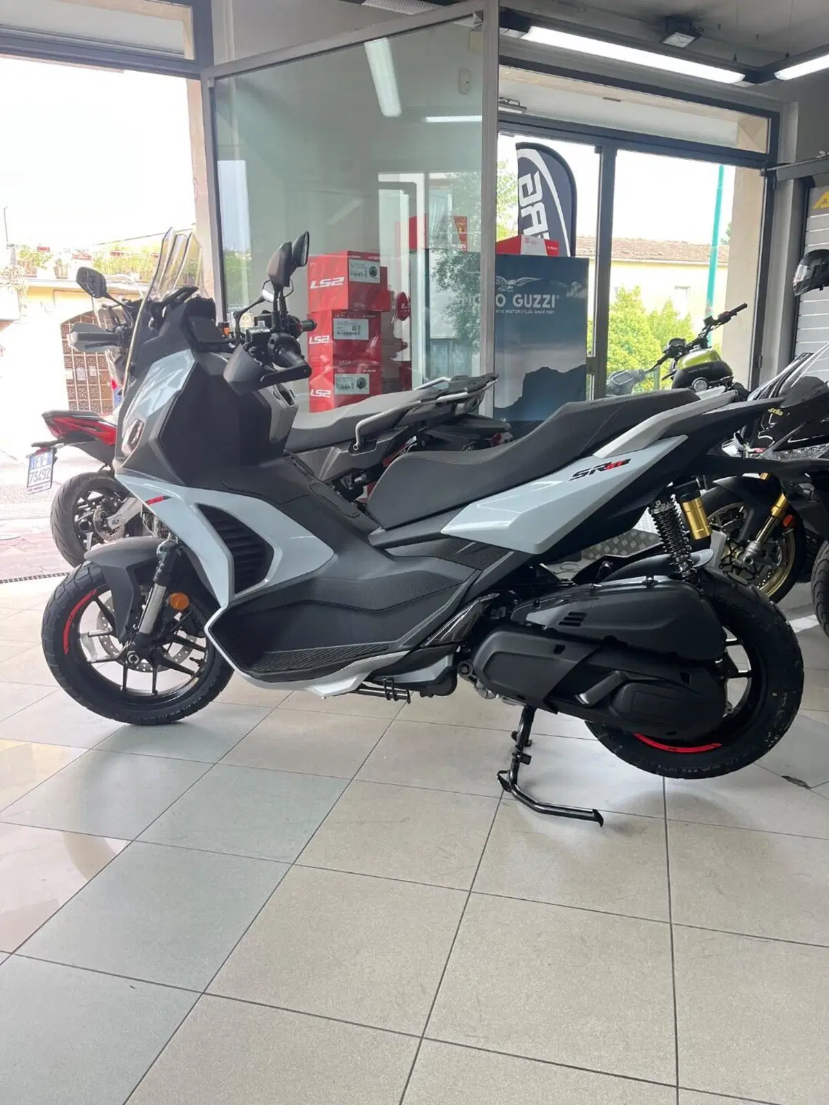 Aprilia SR GT 400 (2026) (3)