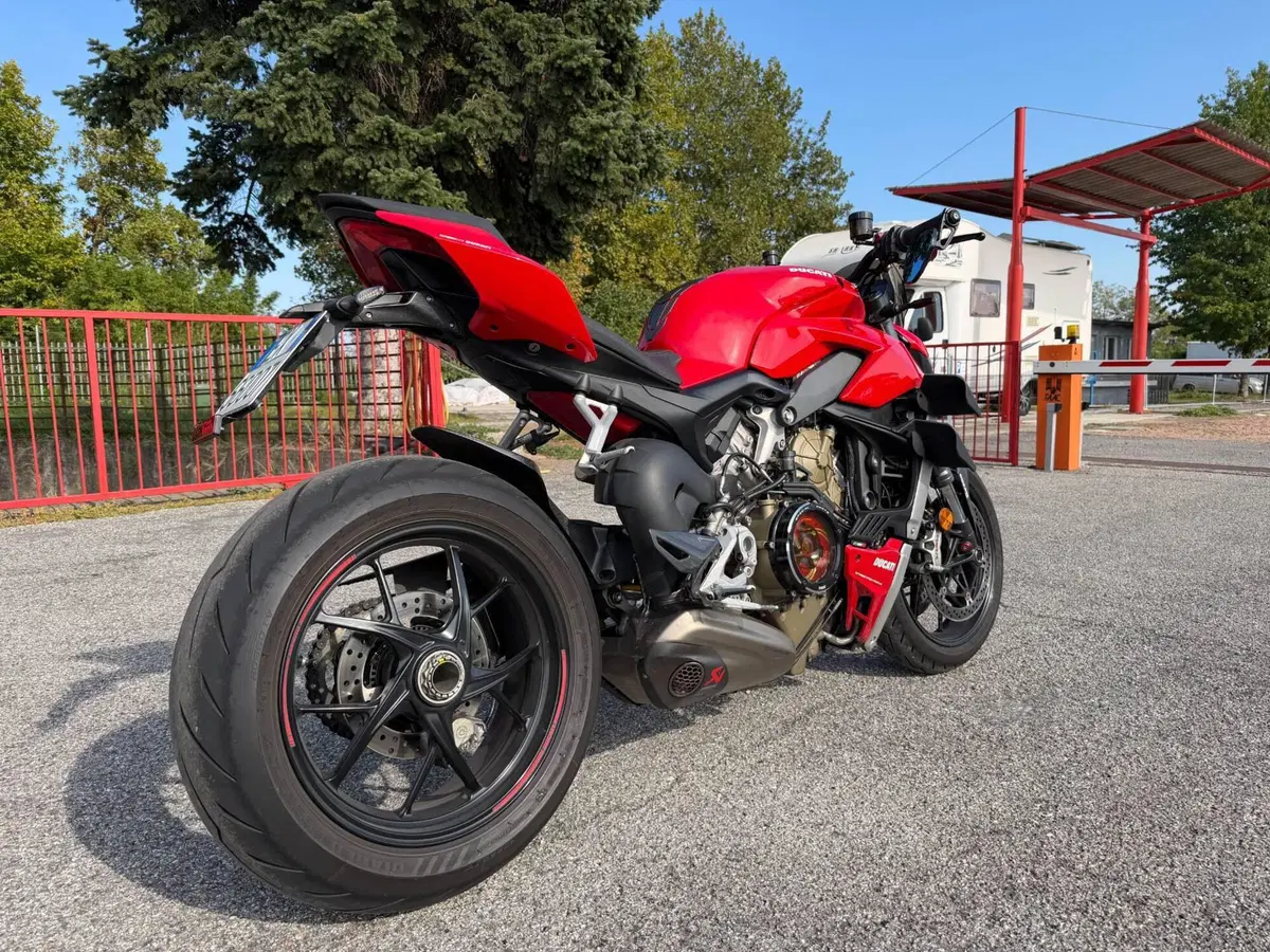 Ducati Streetfighter V4 1100 (2021 - 22) (5)