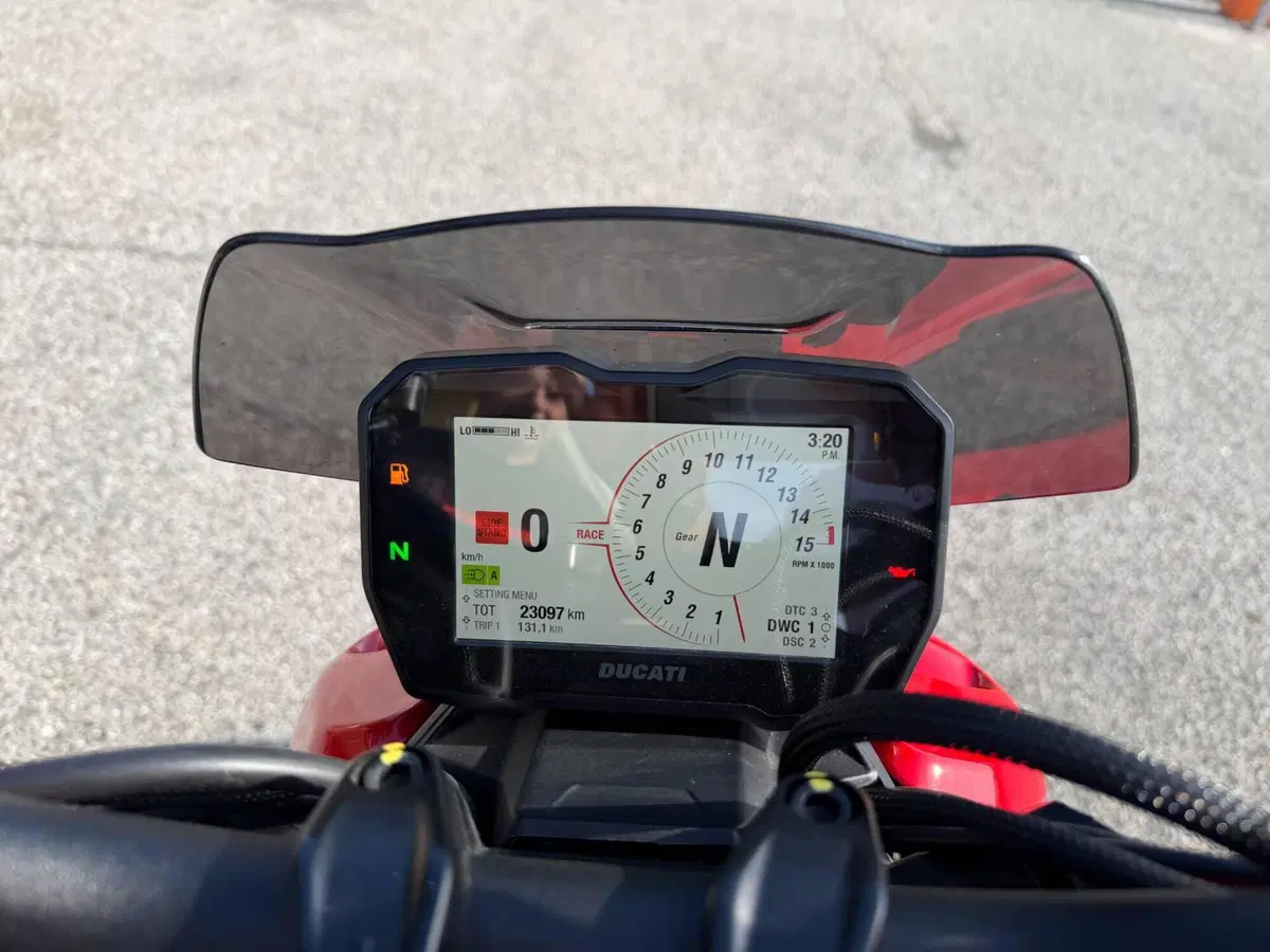 Ducati Streetfighter V4 1100 (2021 - 22) (14)