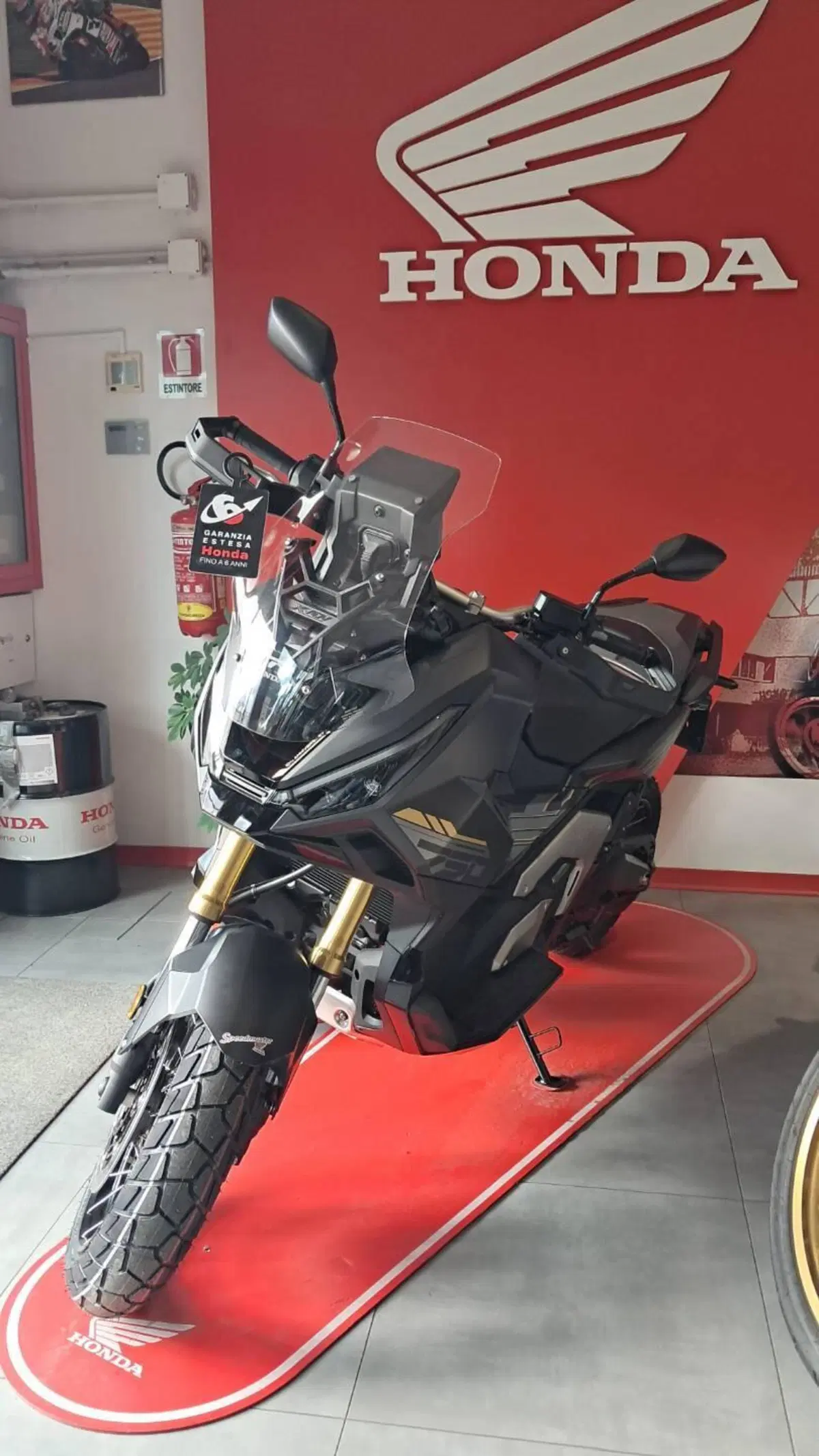 Honda X-ADV 750 Special Edition (2026 - 27) (4)