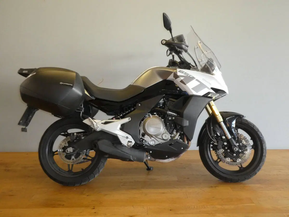 CFMOTO 650MT (2021 - 24) (4)