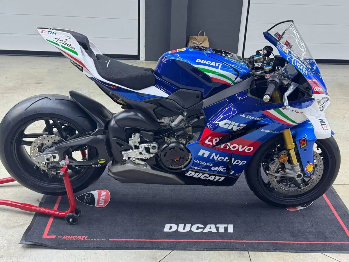 Ducati Panigale V4 Tricolore Italia (2025 - 26)