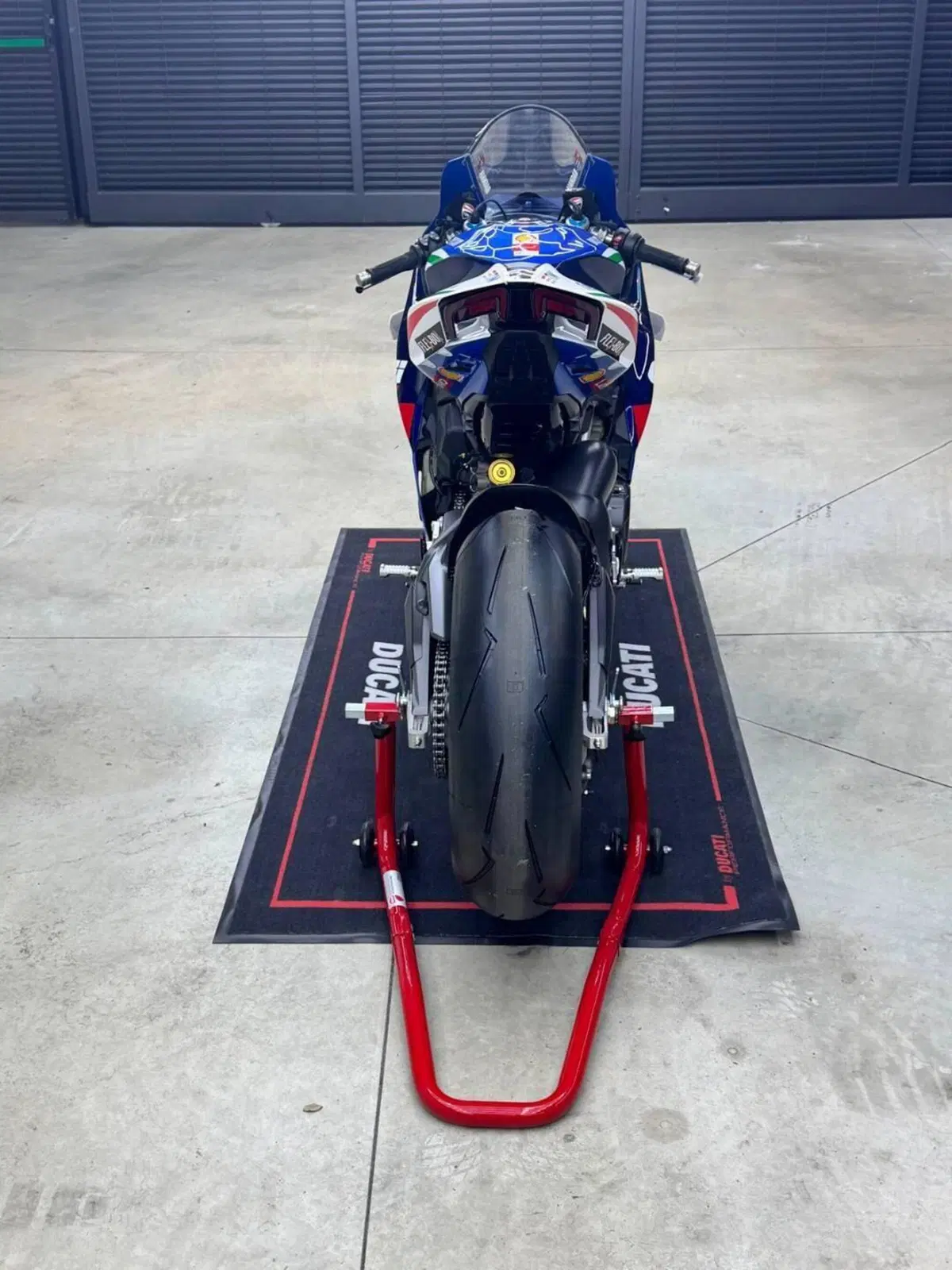 Ducati Panigale V4 Tricolore Italia (2025 - 26) (2)