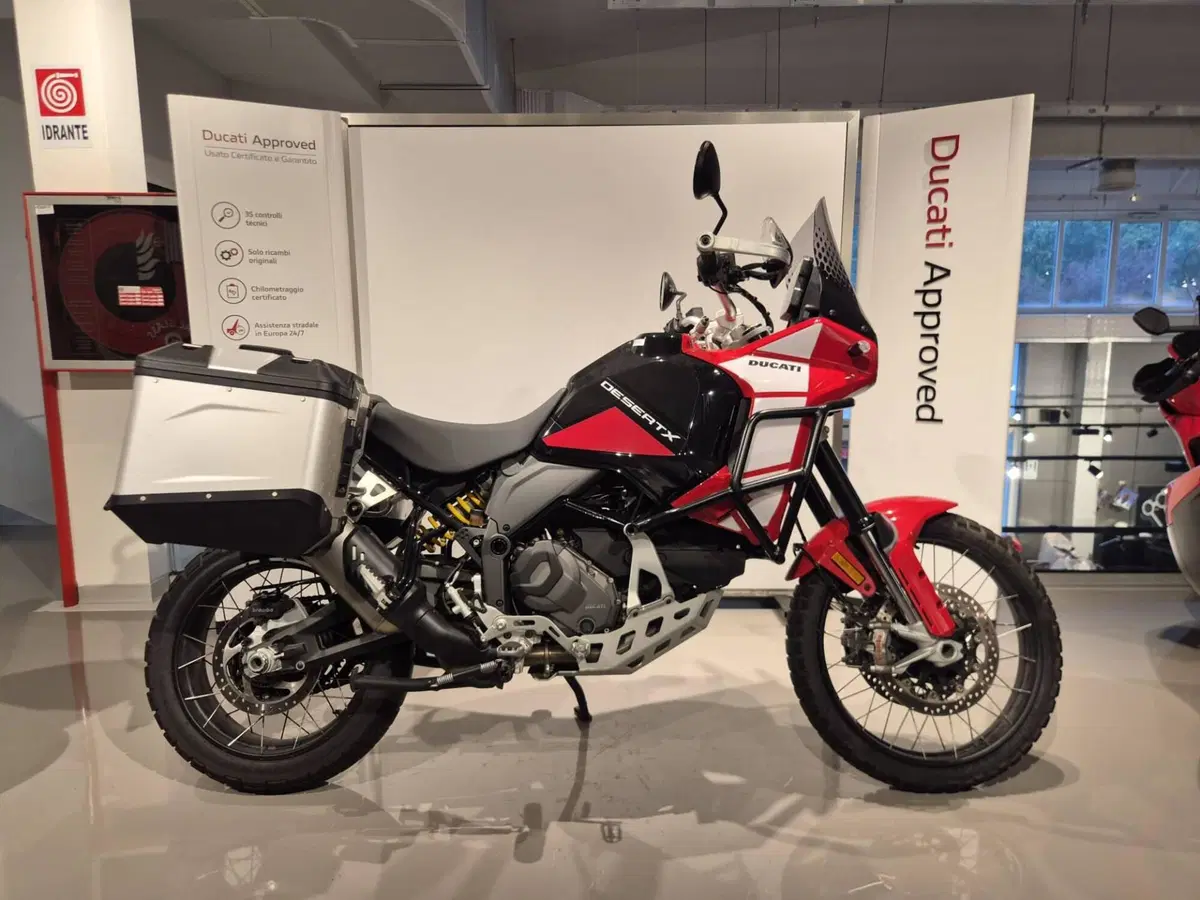 Ducati DesertX Discovery (2025)