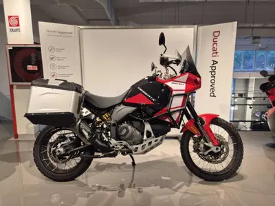 Ducati DesertX Discovery (2025) usata