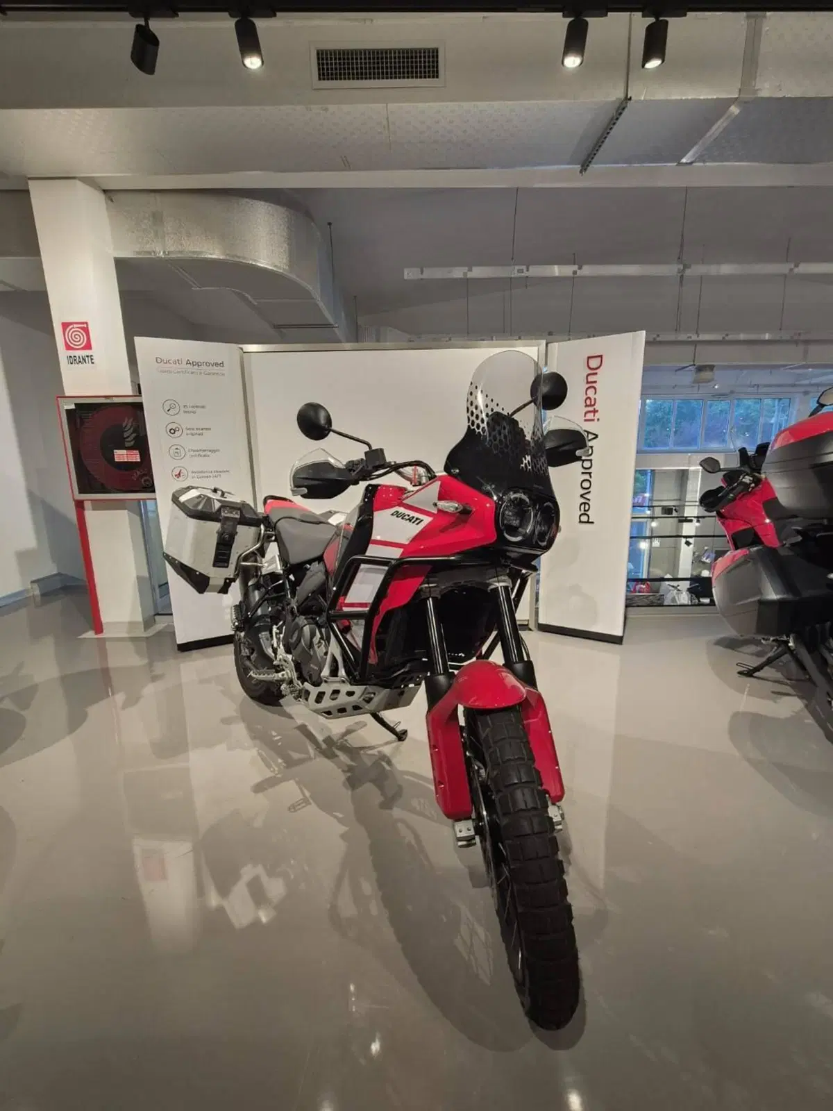 Ducati DesertX Discovery (2025) (2)