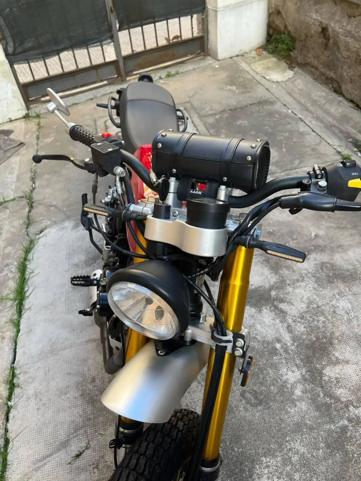 Mutt Motorcycles Razorback 125 (2021 - 25) (4)