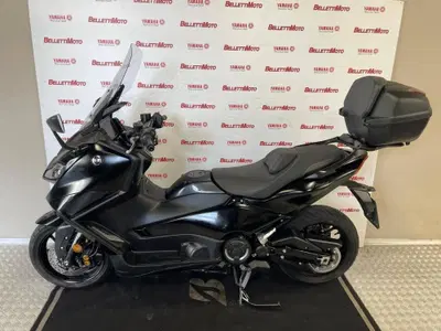 Yamaha T-Max 560 Tech Max (2022 - 24) usata