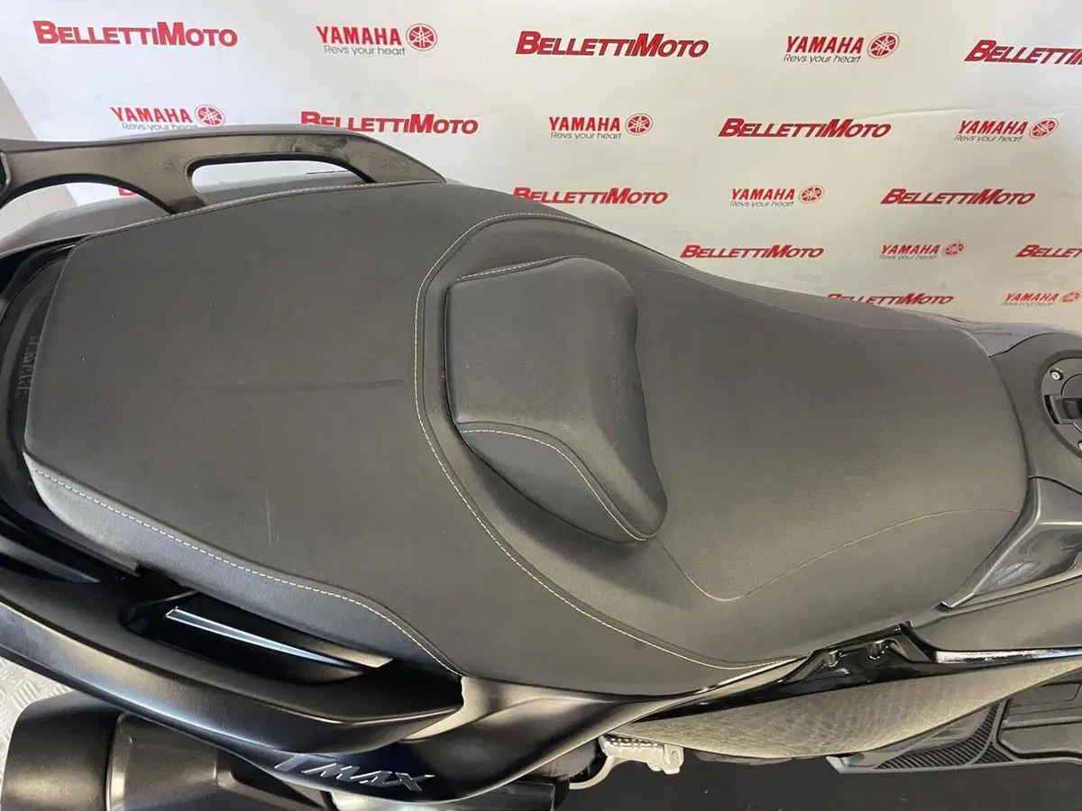 Yamaha T-Max 560 Tech Max (2022 - 24) (6)