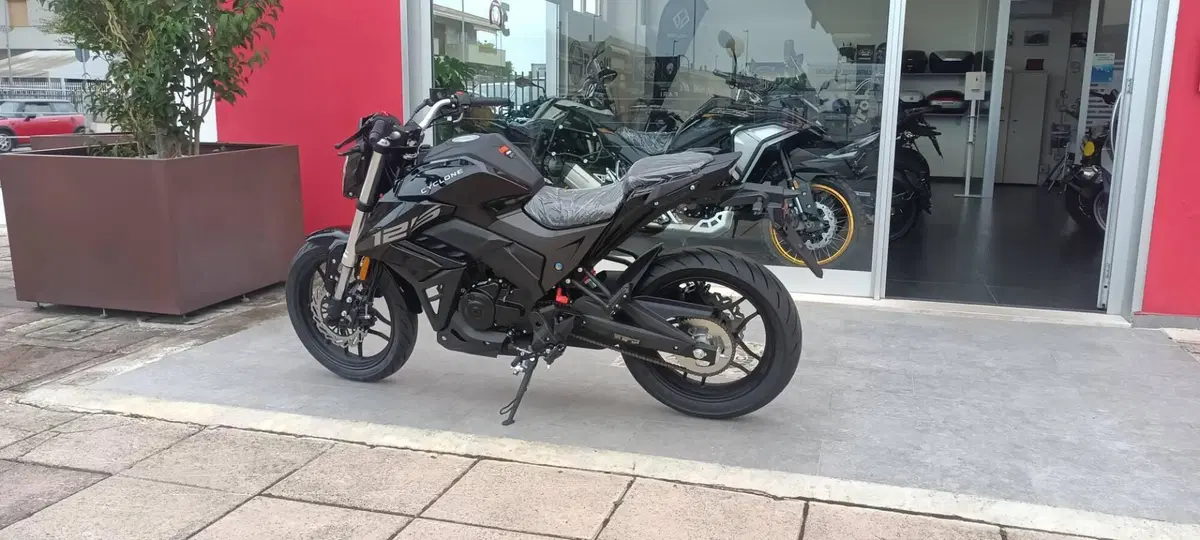 Cyclone Battlo 5S (2025 - 26) (2)