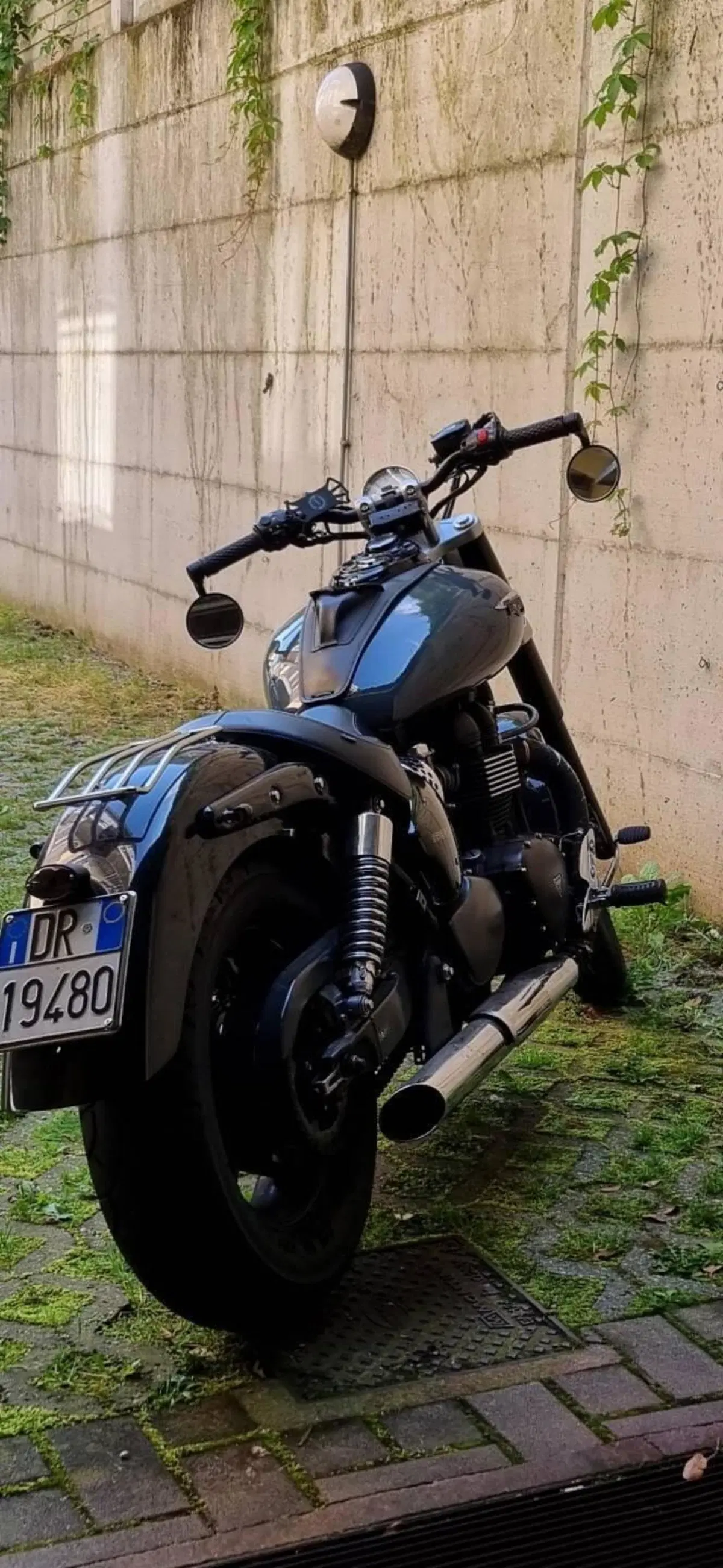 Triumph Speedmaster 865 (2005 - 10) (2)