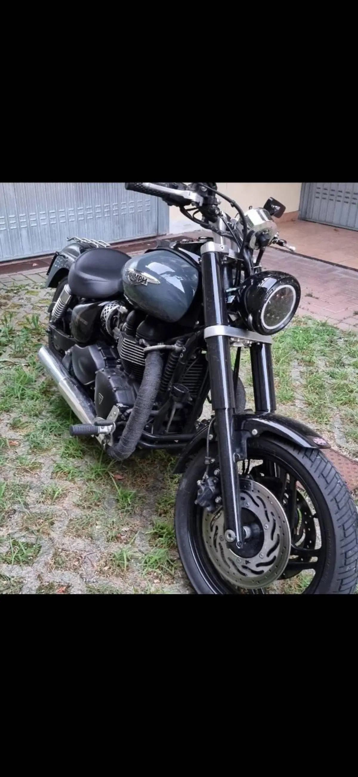 Triumph Speedmaster 865 (2005 - 10) (3)