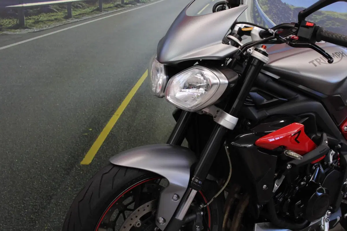 Triumph Street Triple R (2013 - 14) (8)