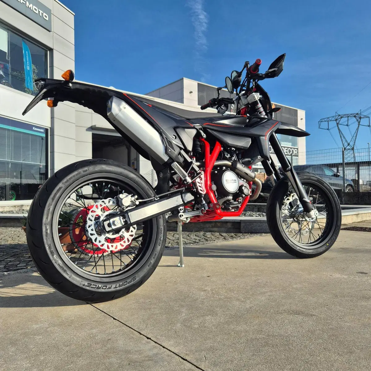 Betamotor RR 125 4T Motard R (2025 - 26) (2)