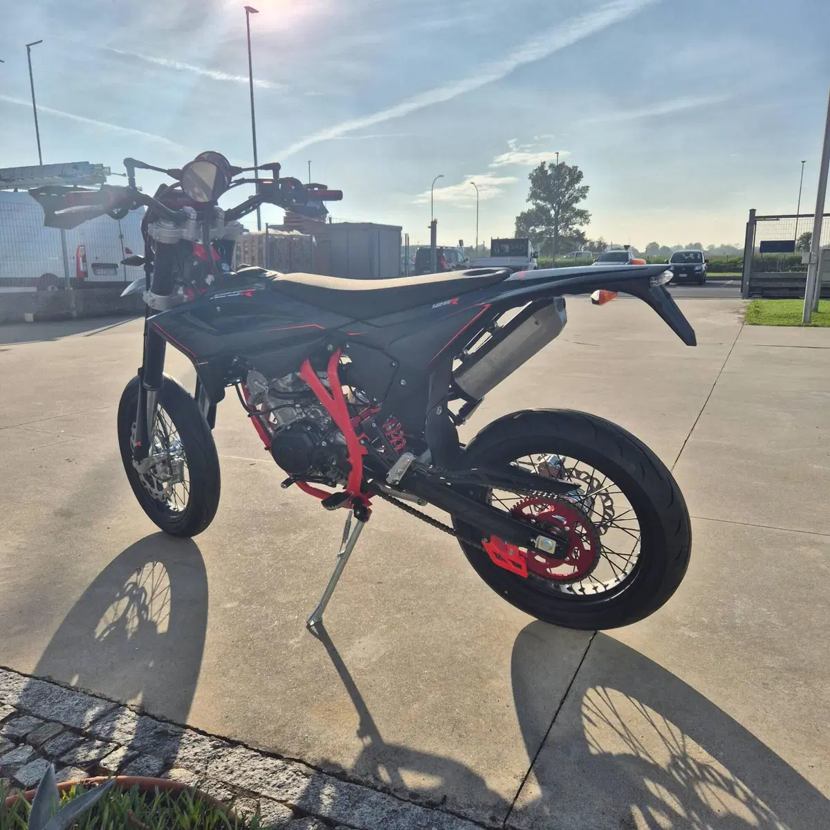 Betamotor RR 125 4T Motard R (2025 - 26) (3)