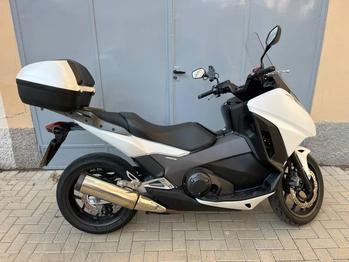 Honda Integra 750 DCT (2016 - 17) (4)