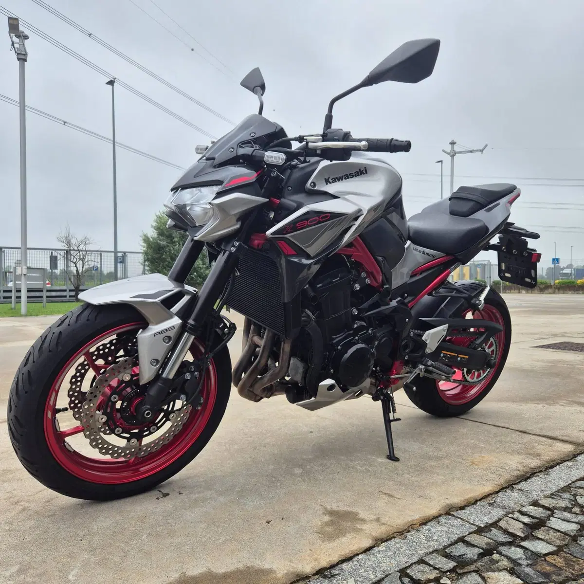 Kawasaki Z 900 (2021 - 24) (4)