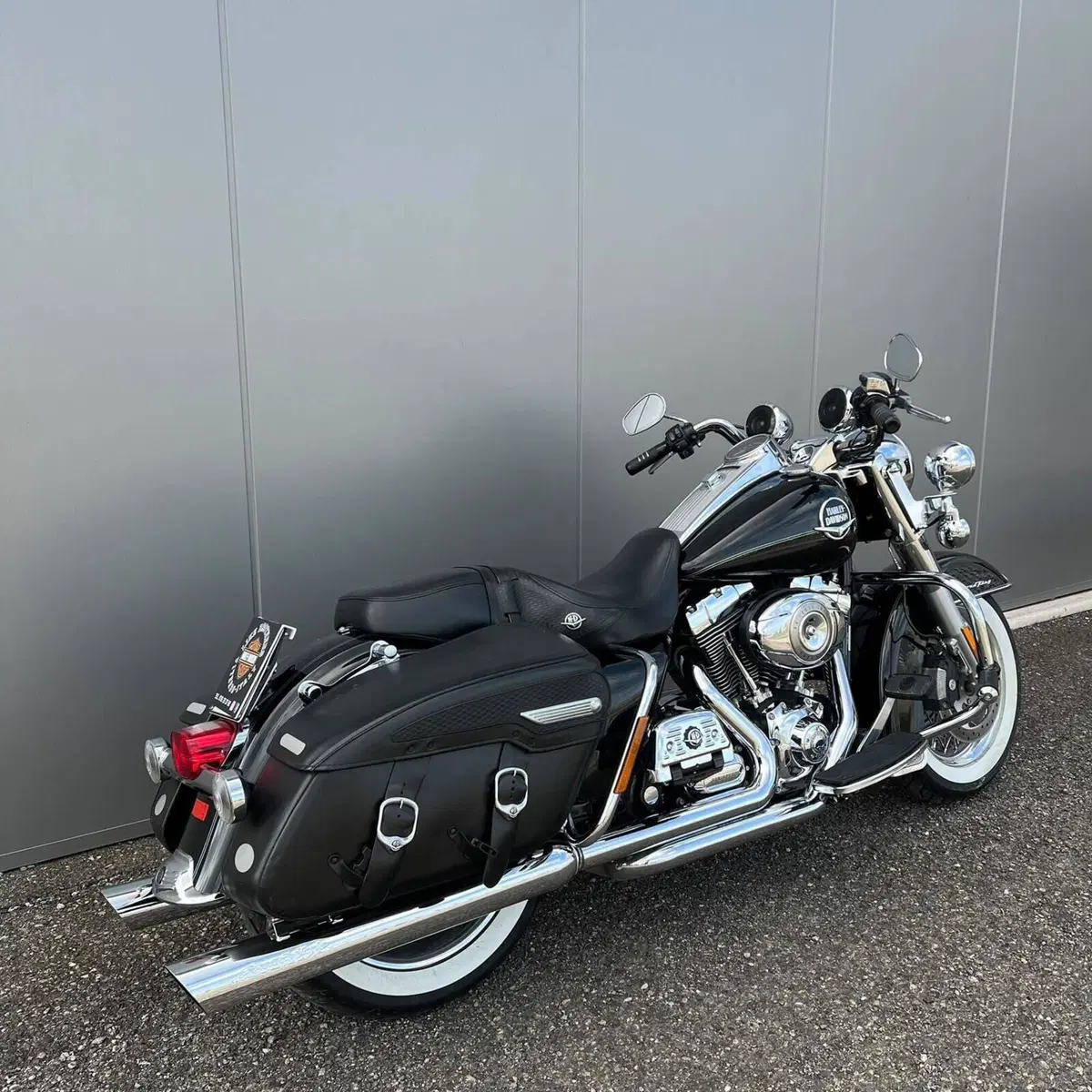 Harley-Davidson 1584 Road King Classic (2007 - 10) - FLHRC (5)