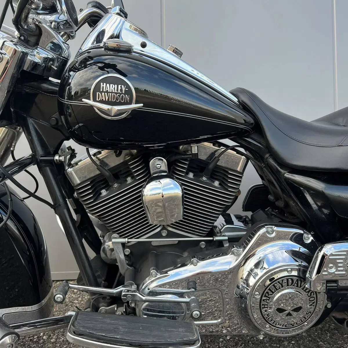 Harley-Davidson 1584 Road King Classic (2007 - 10) - FLHRC (17)