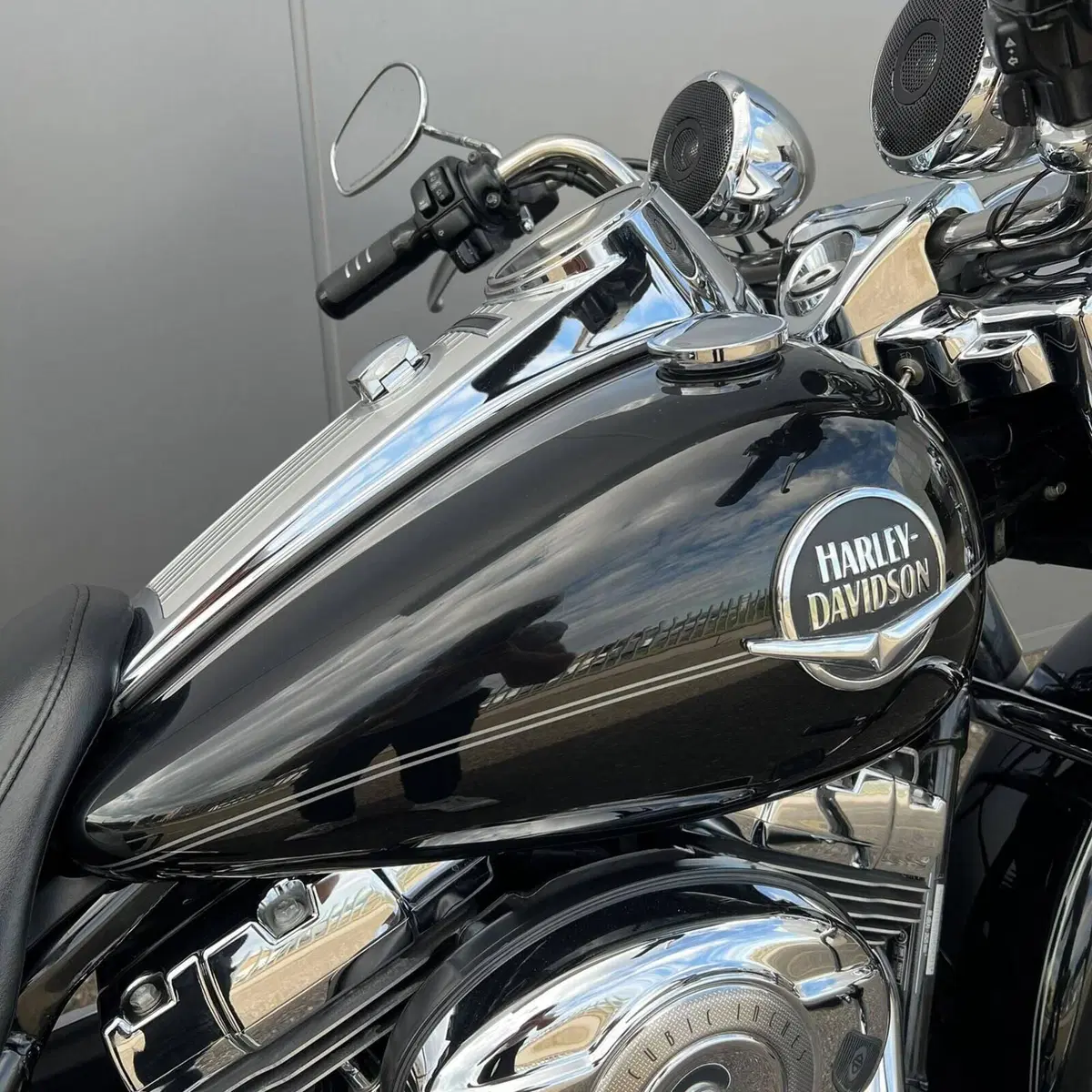 Harley-Davidson 1584 Road King Classic (2007 - 10) - FLHRC (3)