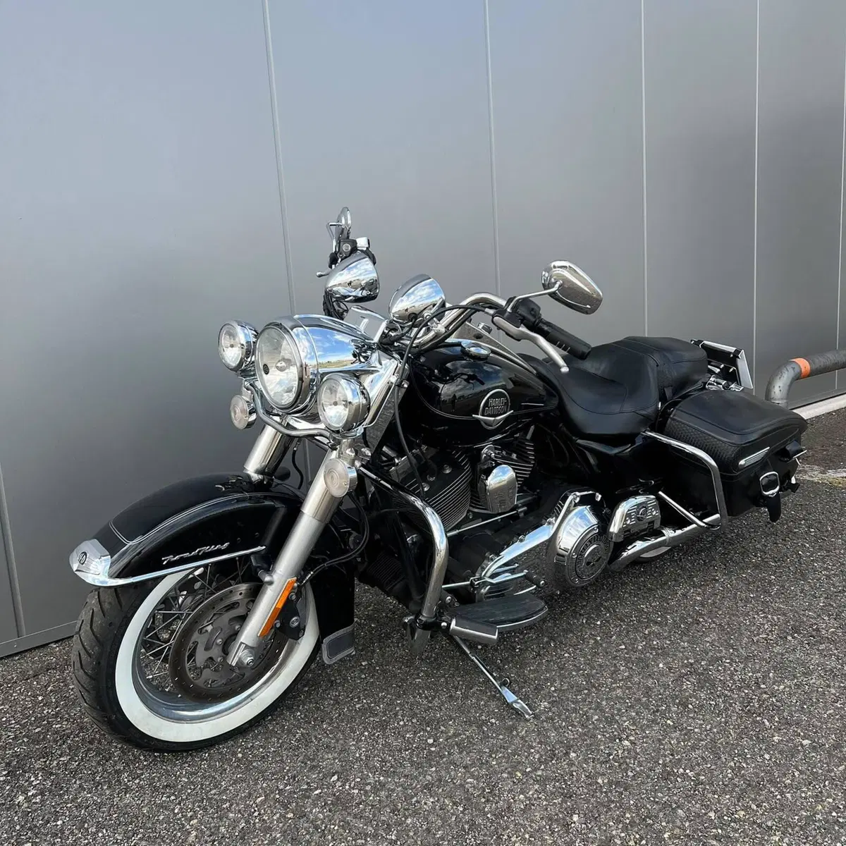 Harley-Davidson 1584 Road King Classic (2007 - 10) - FLHRC (19)
