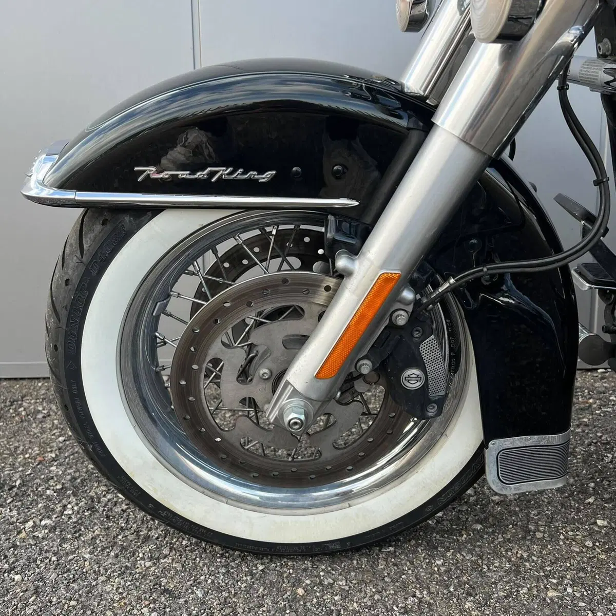 Harley-Davidson 1584 Road King Classic (2007 - 10) - FLHRC (22)
