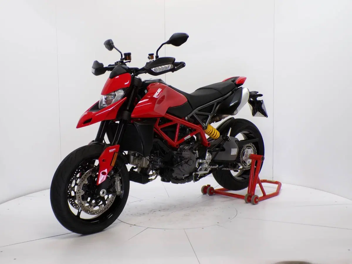 Ducati Hypermotard 950 (2022 - 25) (3)
