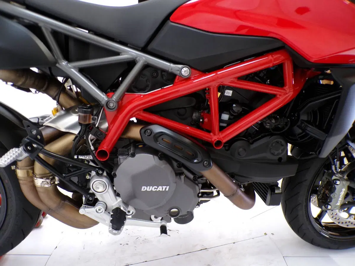 Ducati Hypermotard 950 (2022 - 25) (8)