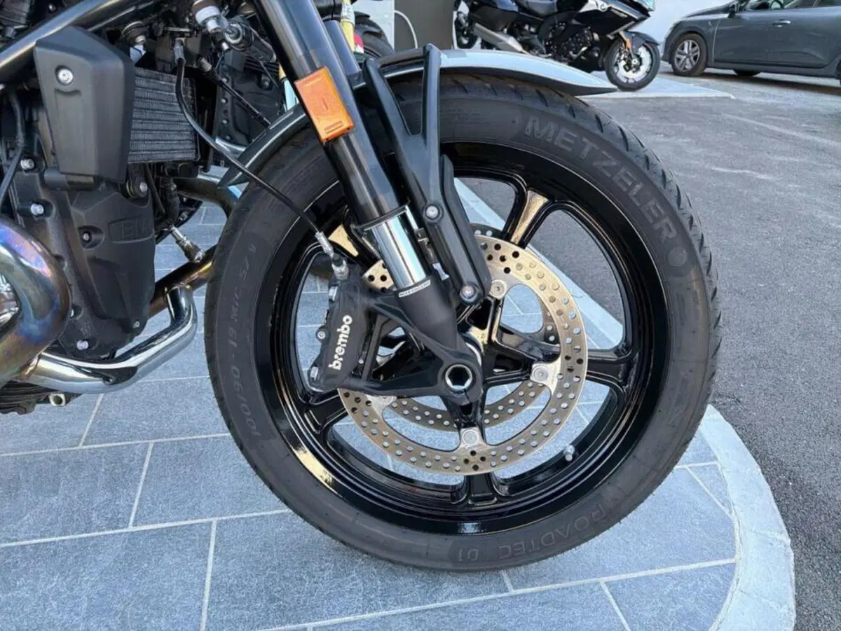 Bmw R 12 (2024 - 26) (4)