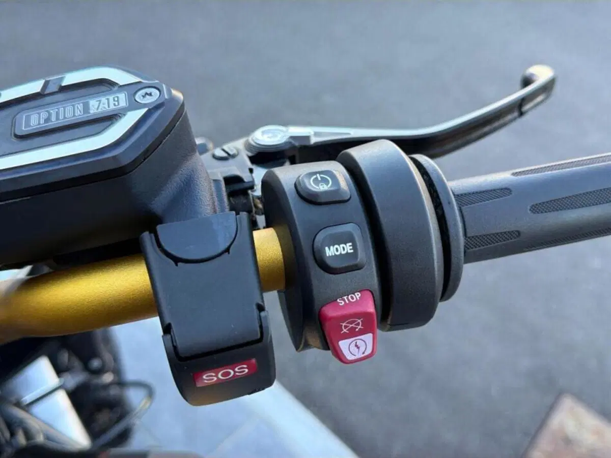 Bmw R 12 (2024 - 26) (9)