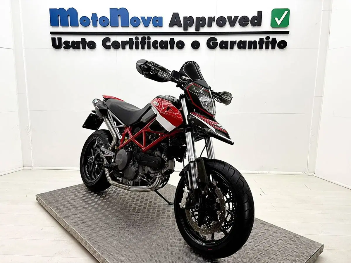 Ducati Hypermotard 796 (2012) (4)