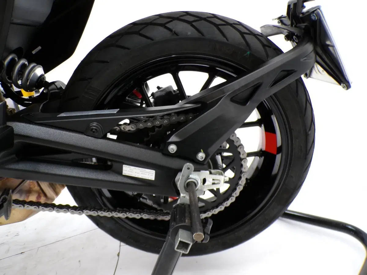 Ducati Scrambler 800 Full Throttle (2023 - 24) (11)