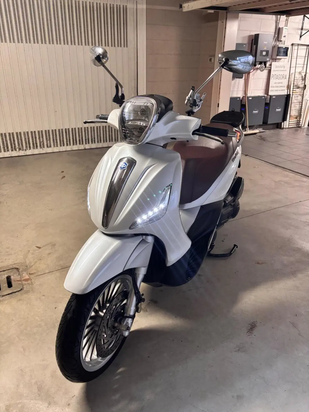 Piaggio Beverly 300 i.e. ABS-ASR (2016 - 20)