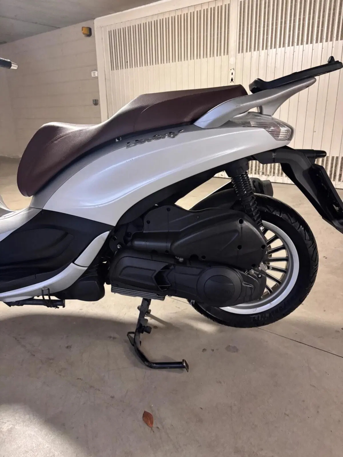 Piaggio Beverly 300 i.e. ABS-ASR (2016 - 20) (5)