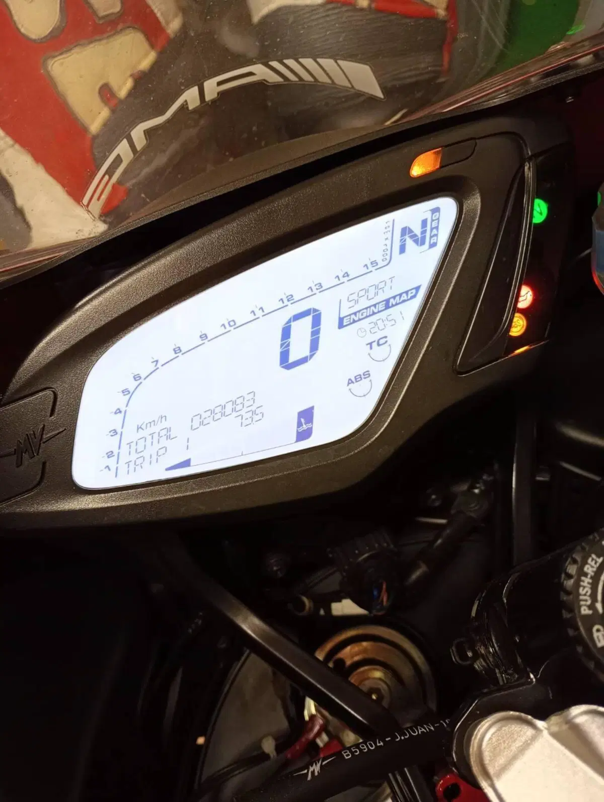 MV Agusta F3 800 RC (2015 - 17) (4)