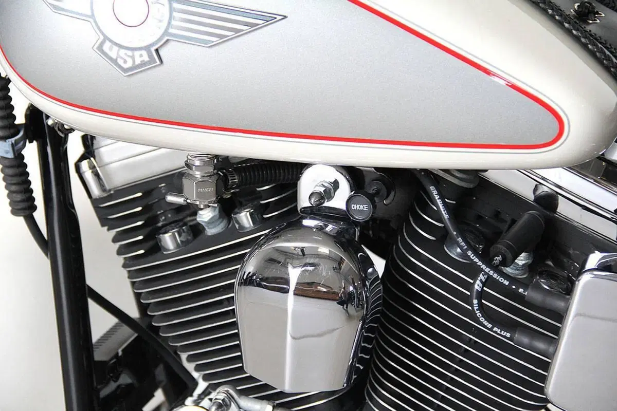 Harley-Davidson 1340 Heritage Classic (1984 - 98) - FLSTC (16)