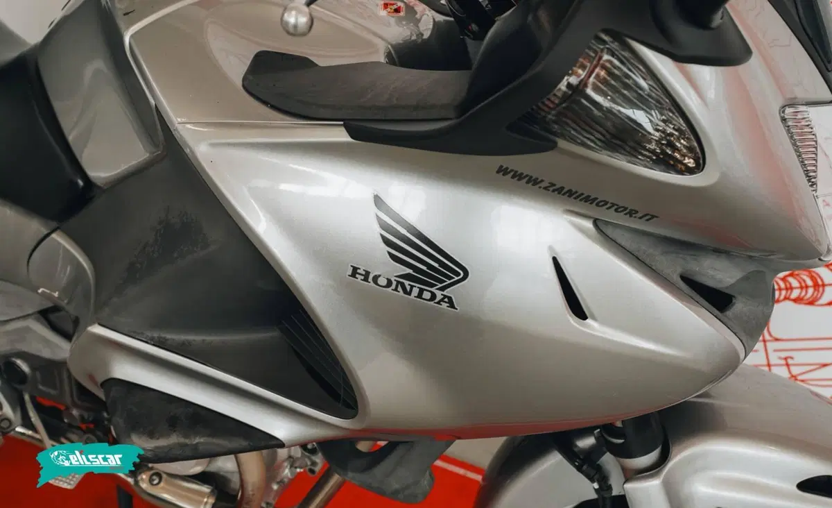 Honda Deauville 700 ABS (11)