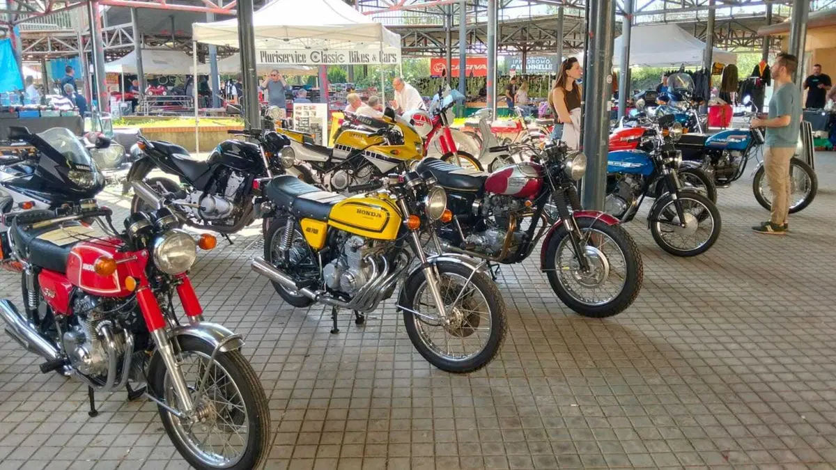 Roma: ecco Millennium Expo, mostra-scambio di auto, moto e ricambi d'epoca (6)